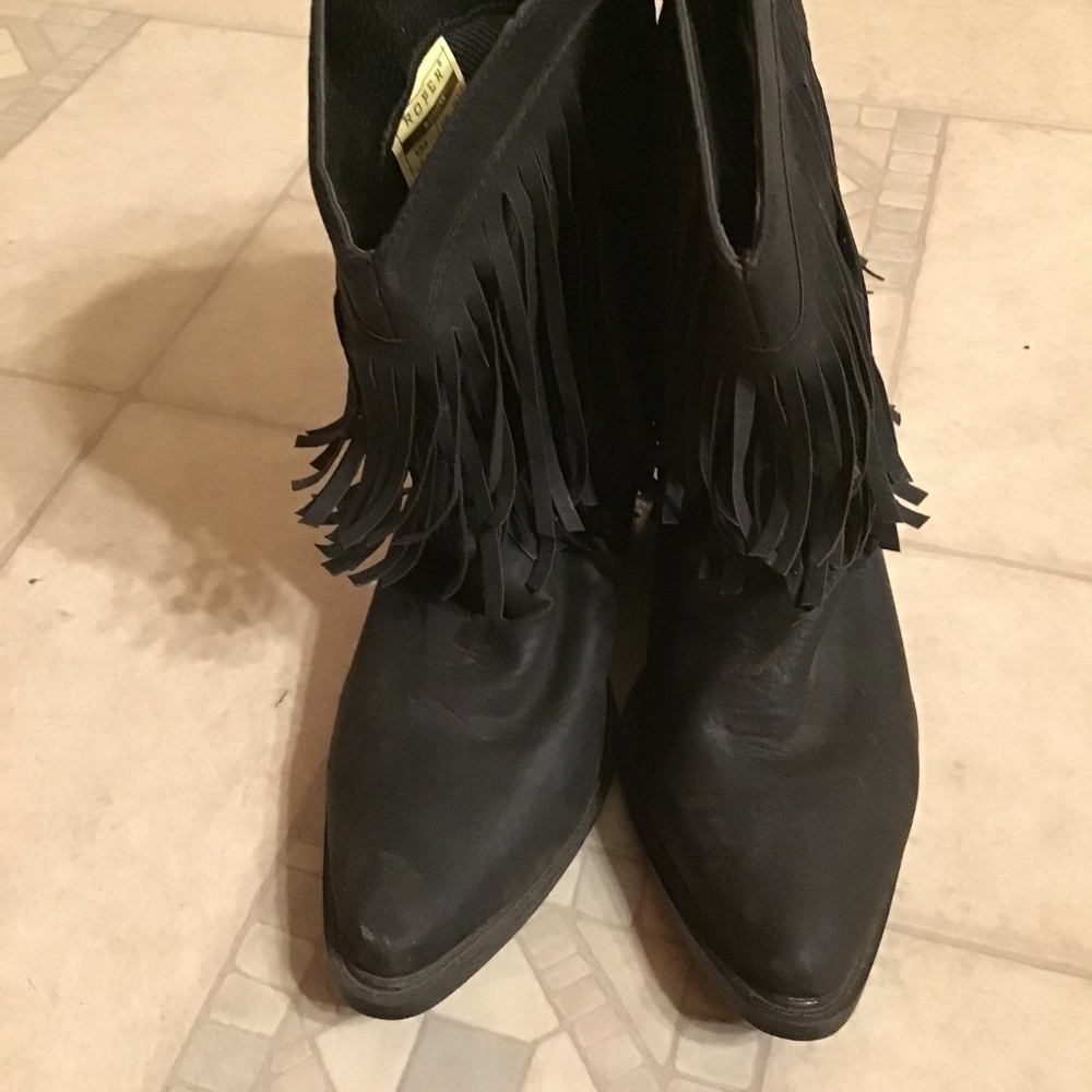 Roper black fringe boots